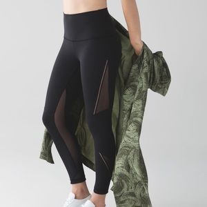 🍋 Lululemon Wanderlust tights size 6